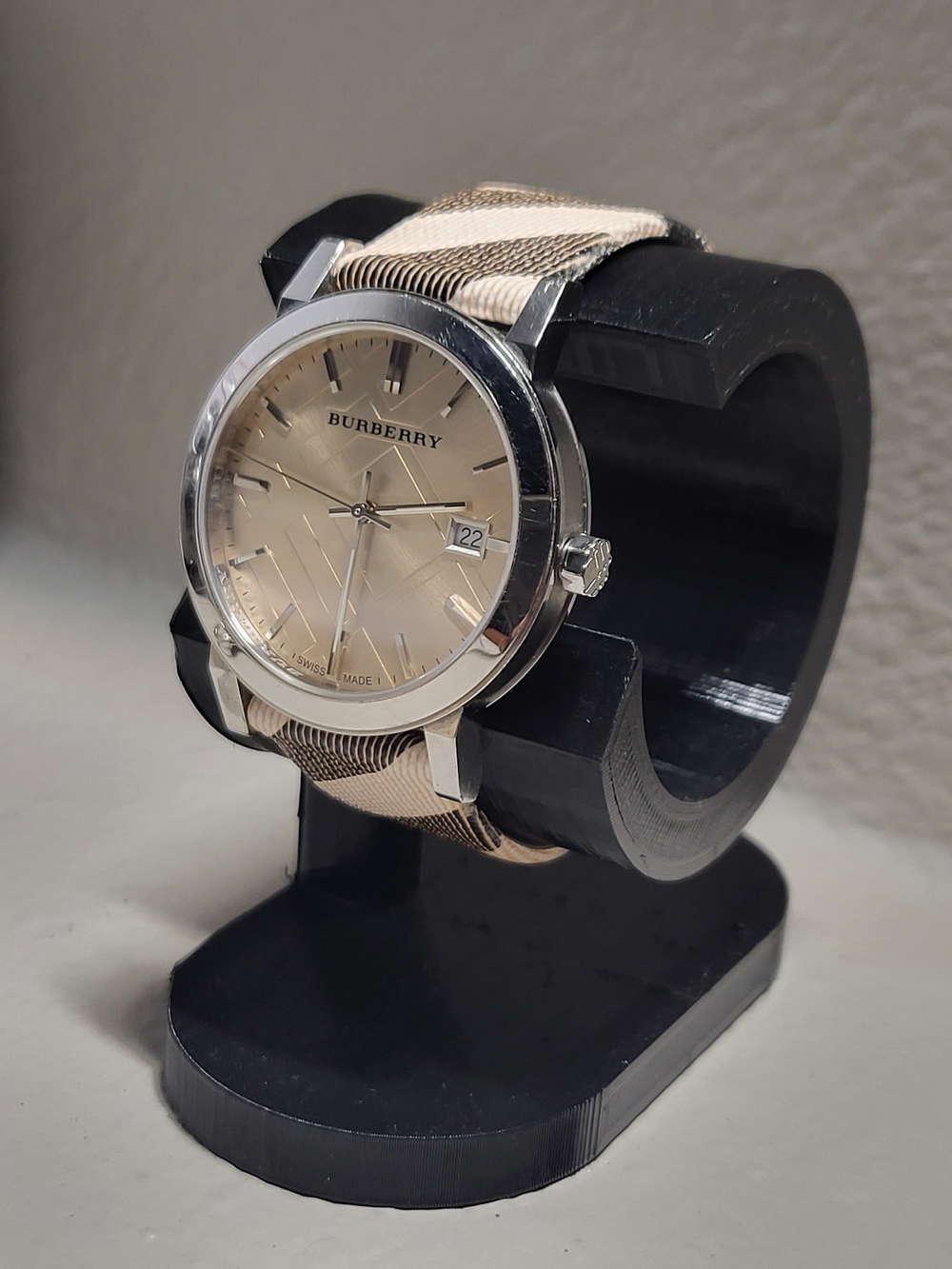 Burberry Men’s Beige Dial Watch BU9011 New Battery Ronda Quartz Movement